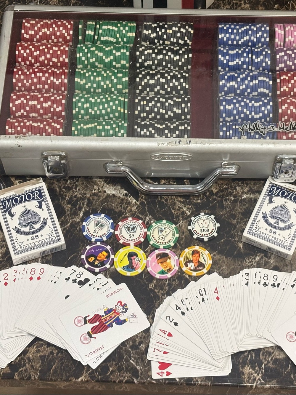 Limited edition Phil Hellmuth Jr. Tournament Edition 500pc Poker Chip Set